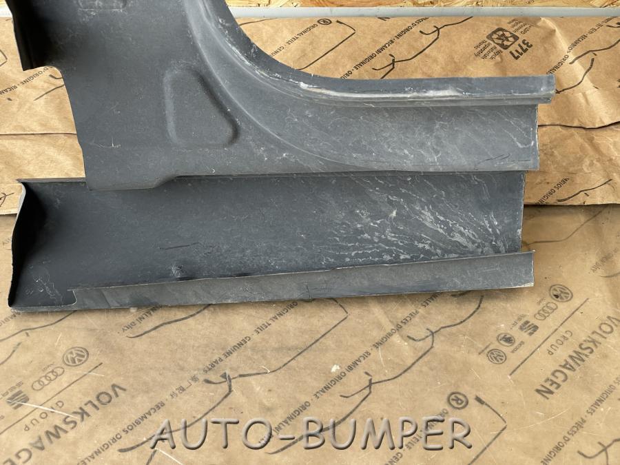 VW Golf 2009-2013 Боковая панель кузова правая 5K4809606B